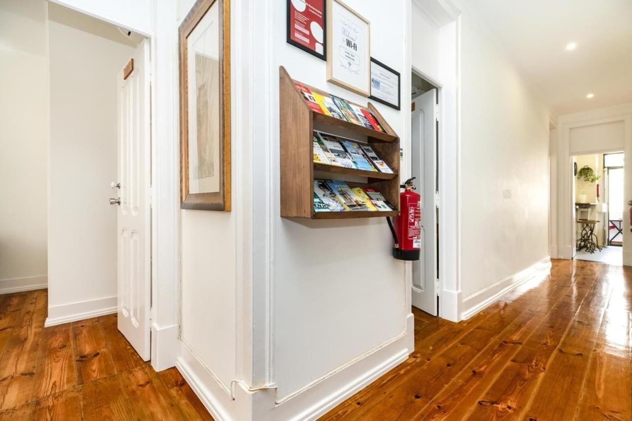 Rustic M2 R1 - Amazing Double Room With Shared Bathroom Lisbon Bagian luar foto