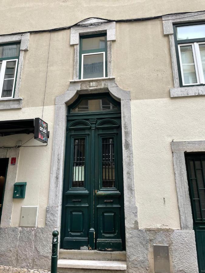 Rustic M2 R1 - Amazing Double Room With Shared Bathroom Lisbon Bagian luar foto